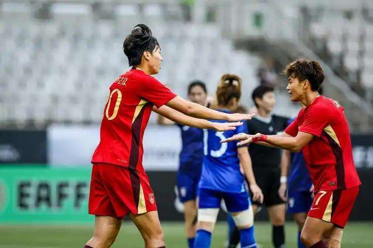 九游体育-包含东亚杯-补时阶段险失球中国女足雨战0-0日本队无缘冠军的词条