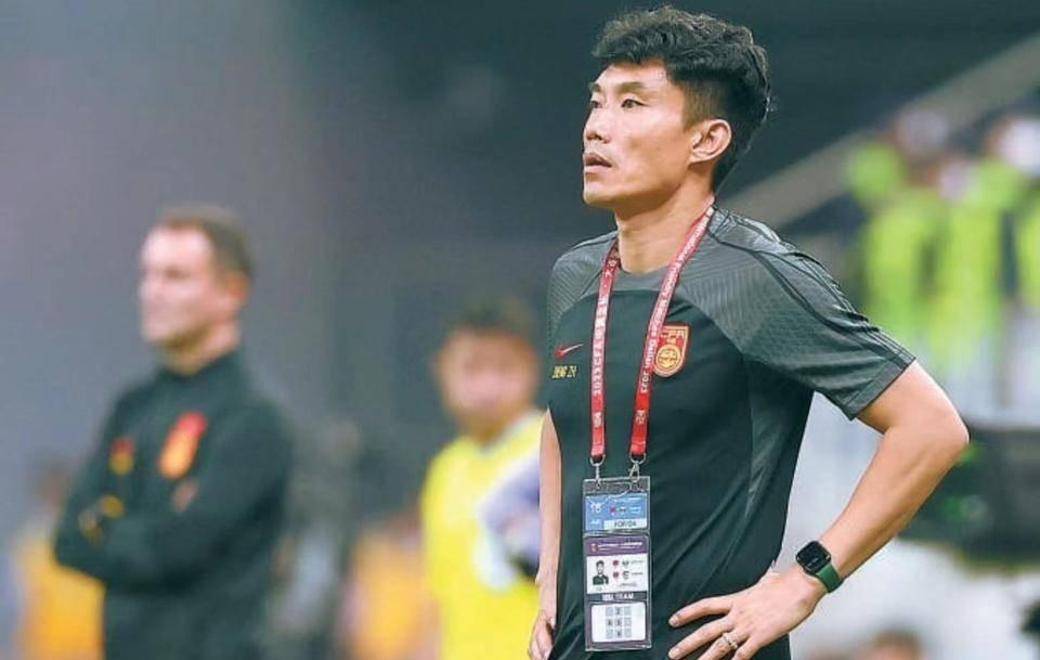 九游体育-中国的穆里尼奥！从中甲主帅到中超助教，国足未来主帅会是他吗？(主帅穆里尼奥简历)